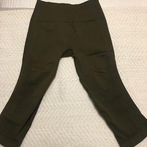 Lululemon Olive Green Cropped Yoga Pants